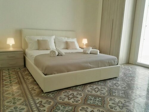 B&B La Maiolica, Book Bed and Breakfast Hoteller i Alezio med parkering, Parkering