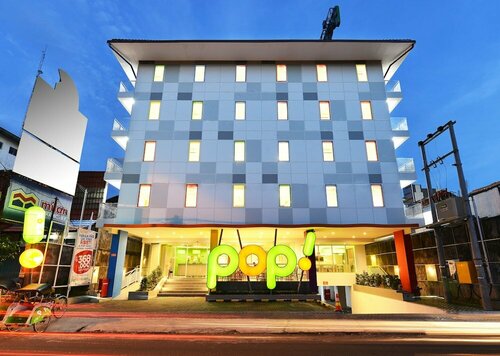 POP! Hotel Malioboro Yogyakarta, Reservar Hotel Hotéis em Sentool com pequeno-almoço, Café da manhã