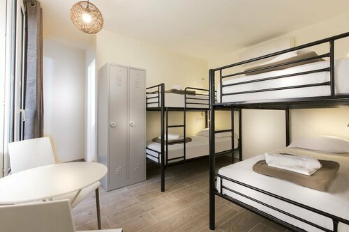 Enjoy Hostel, Забронировать Хостел Недорогие отели Парижа, недорогие