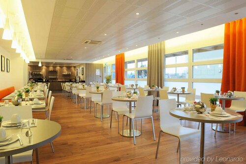 Zenitude Hôtel Résidences Roissy Village, Забронировать Отель Отели Val d'Oise с завтраком, Завтраки