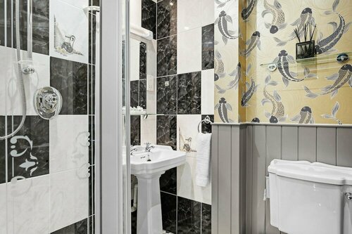 Sandway House, Buchen Sie Bed & Breakfast Hotels in Torquay mit Parkplatz, Parkplätze