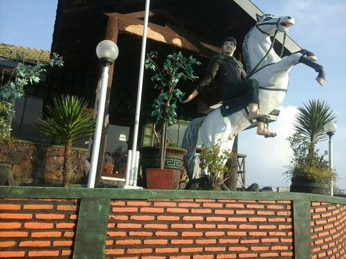 Cemara Indah Hotel, Reservar Hotel Hotéis em East Java com pequeno-almoço, Café da manhã