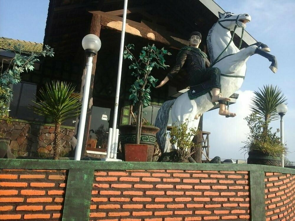Cemara Indah Hotel