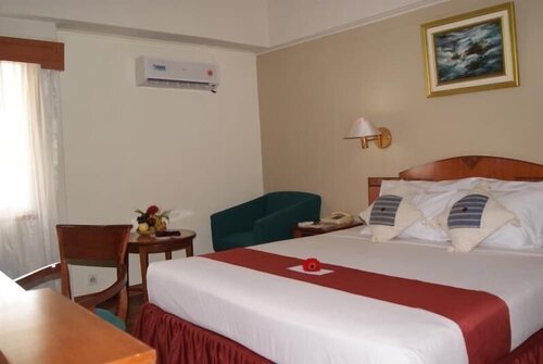 Sahid Kawanua Manado, Book Hotel Hotels in Sulawesi with a Pool, Swimming Pool