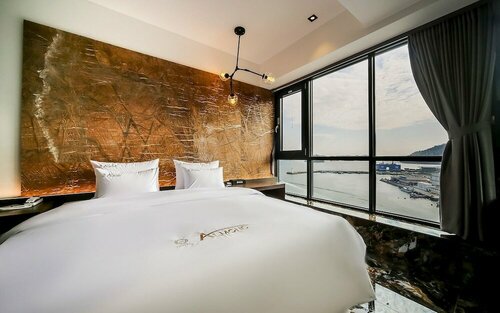Changwon Jinhae Almond Hotel, Rezervasyon Otel Changwon Güney Gyeongsang