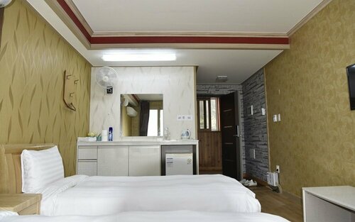 Red Castle Pension, Забронировать Отель Недорогие отели Аеуол-ли, недорого