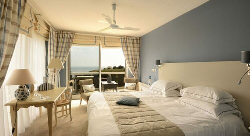 Castel Clara Thalasso & Spa, Забронировать Курортный отель Курортные отели Belle Île en Mer, Курортный отель