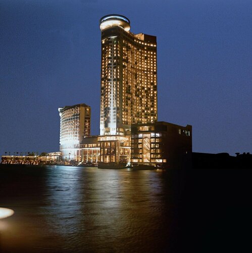 Grand Nile Tower (Formerly Grand Hyatt Cairo), Book Hotel Garden City Kairo, nær Opera house Cairo