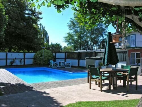 Camberley Court Motel, Book Motel Hoteller i Auckland Region med pool, Swimmingpool