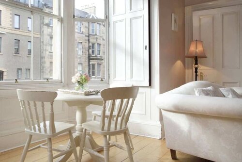 Spacious 4BD Terraced Flat - Edinburgh Old Town, Забронировать Отель Старый город Эдинбург, рядом с Трон Артура