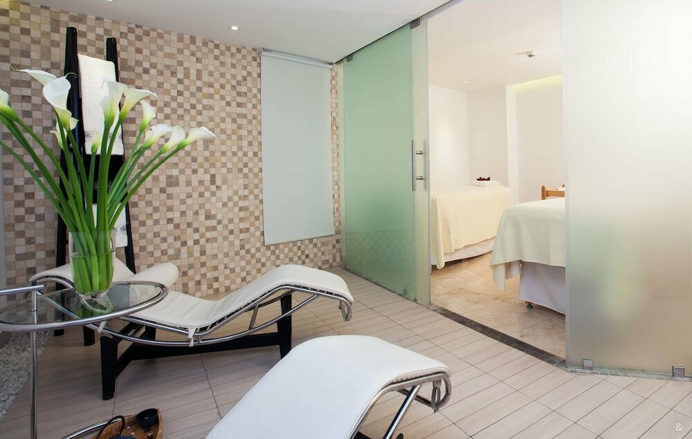 Le Parc Hotel