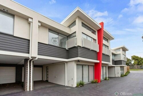 Phillip Island Townhouse, Book Hotel Hoteller i Cowes med parkering, Parkering