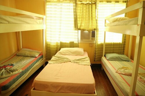 OYO 1048 Jomckayl Apartelle, Réserver Hôtel Hôtels à Camarines Sur avec parking, Parking
