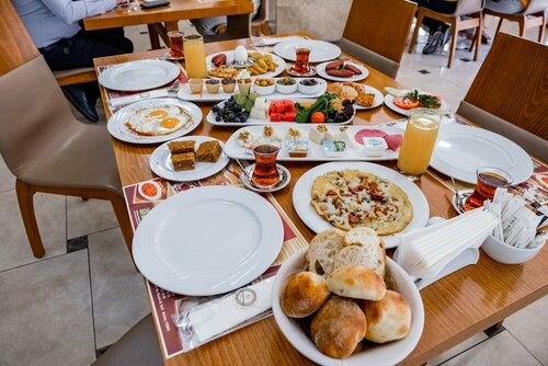 Selçuk Hotel, Prenota Hotel Karate Iconio