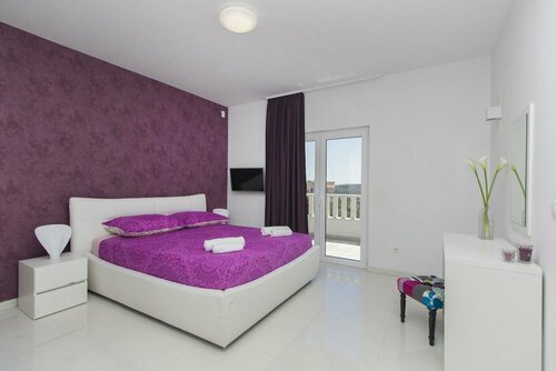 Villa Tramonto, Забронировать Вилла Отели Ciovo Island с парковкой, Парковка