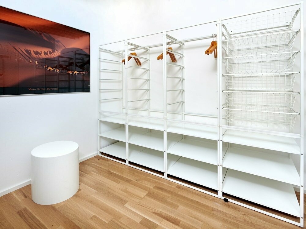 Criston Apartments Modern Flat Near The Clinic