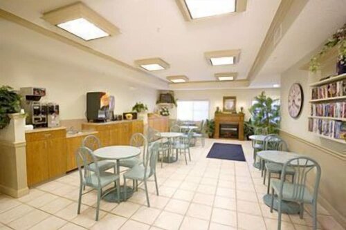 Wesley Inn and Suites, Réserver Hôtel Wichita Kansas