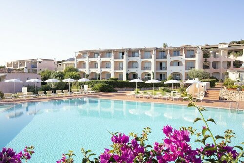 Grand Hotel In Porto Cervo, Забронировать Отель Отели Изумрудного берега с бассейном, Бассейн