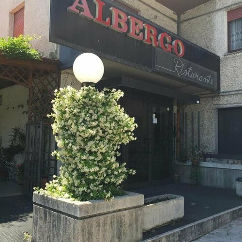 Hotel Ferranti, Rezervați Hotel Borgiano Marche