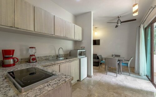 IIK Tulum by The Spot Rentals, Varaa Hotelli Hotellit Tulum uima-altaalla, Uima-allas