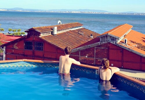 Sunset Destination Hostel, Забронировать Хостел Мизерикорди Лиссабон, рядом с Концертный зал Coliseu dos Recreios
