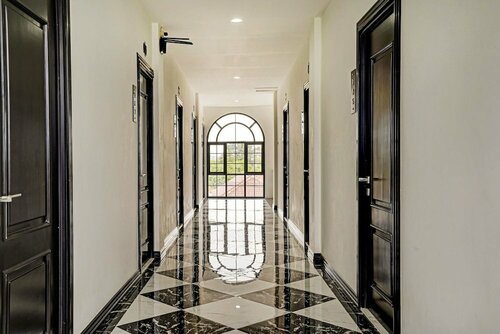 Oyo 90164 La'rissa Residence, Забронировать Отель Караванг провинция Западная Ява