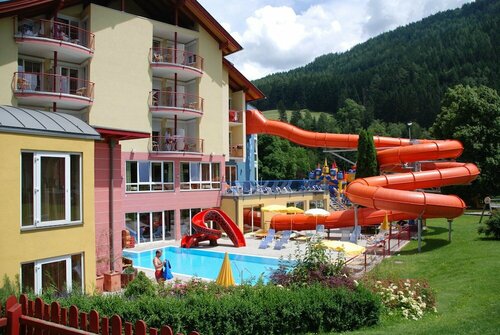Familienhotel Trebesingerhof, Забронировать Отель Требезинг Lieser-Maltatal
