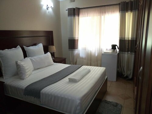 Zenith Lodge, Book Hotel Lusaka Zambia