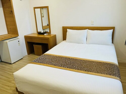 Jeju Star House, Забронировать Отель Чеджу Остров Чеджудо, рядом с Храм Кымсундан