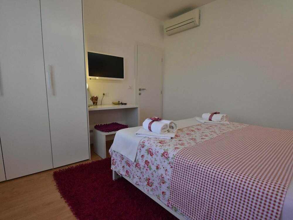 Luxurious Villa in Lavanda in Kanfanar