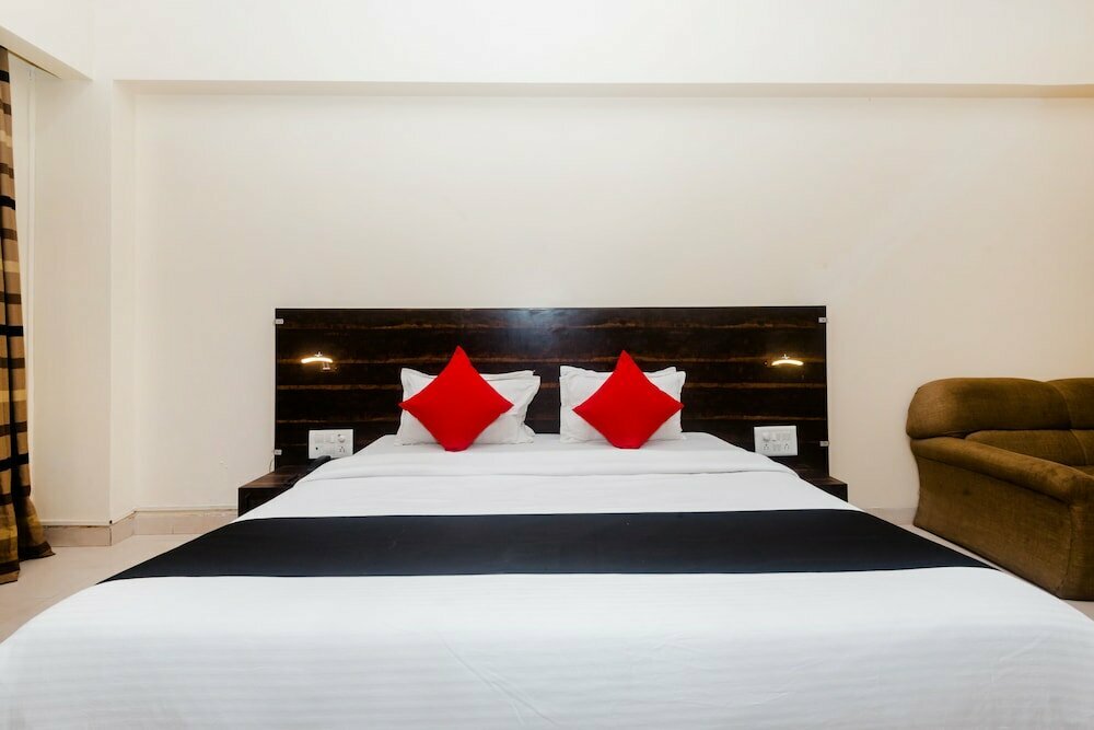 Hotel O Sai Plaza