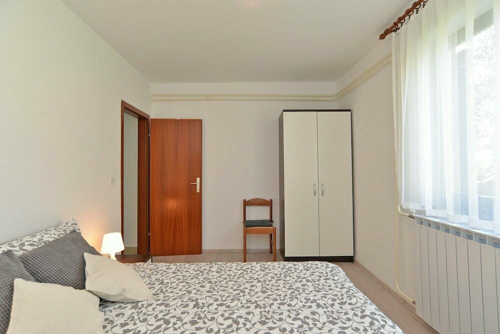Apartment 628
