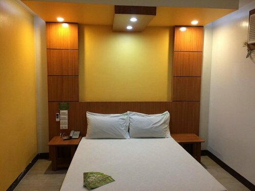 Ranchotel Alabang, Rezerwuj Hotel Hotele w Manila z Parkingiem, Parking