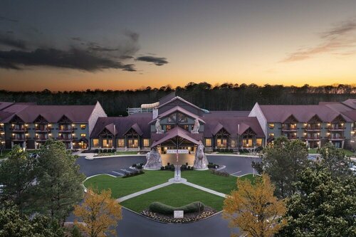Great Wolf Lodge Williamsburg, Забронировать Курортный отель Уильямсберг Виргиния