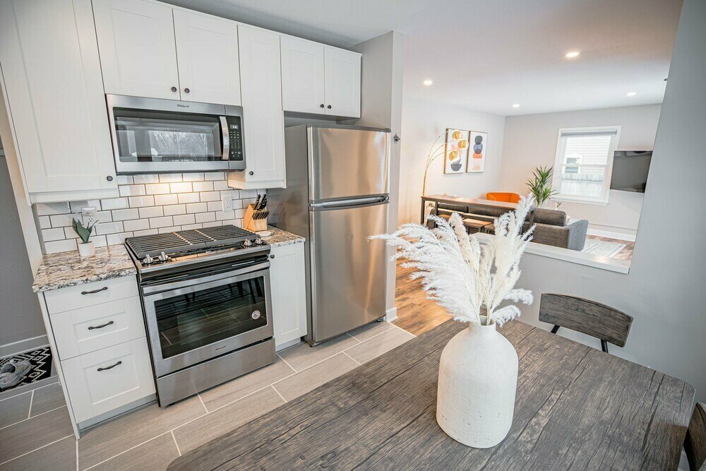 Contempo Cottage