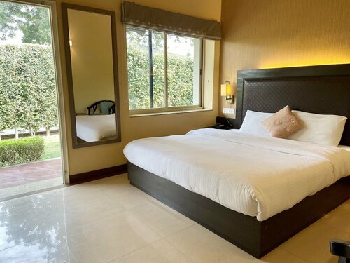 Status Club Resort, Забронировать Курортный отель Курортные отели Канпура, Курортный отель