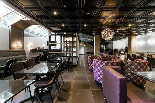Empire Suites, Забронировать Отель Отели Монреаля с завтраком, рядом с Станция метро Place des Arts, Завтраки