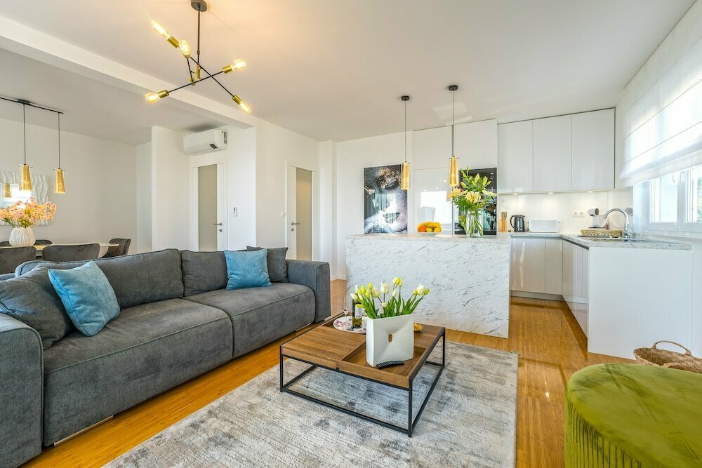 Penthouse Apartment Perla with Jacuzzi