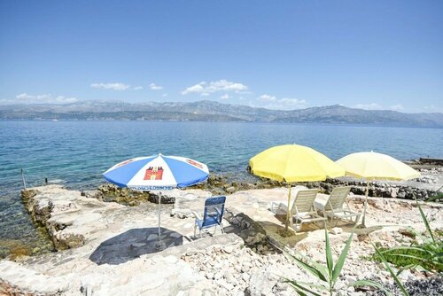 Apartment Maja - 50m from beach, Брондау Пәтер Brac Island 