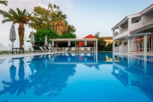 Roussos Beach Club, Rezervați Hotel Kávos Corfu