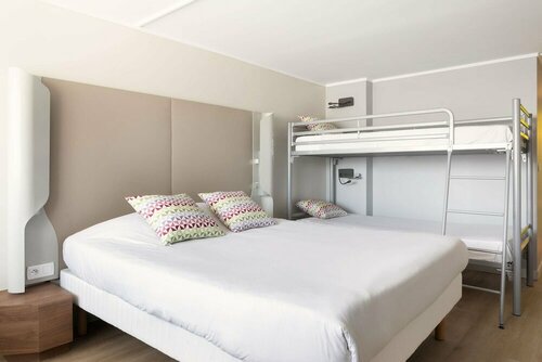Campanile Dole, Book Hotel Hoteller i Burgund med parkering, Parkering