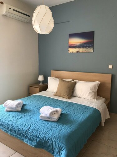 Omega Comfy Apartments, Забронировать Апартаменты/квартира Отели Апокоронас с парковкой, Парковка