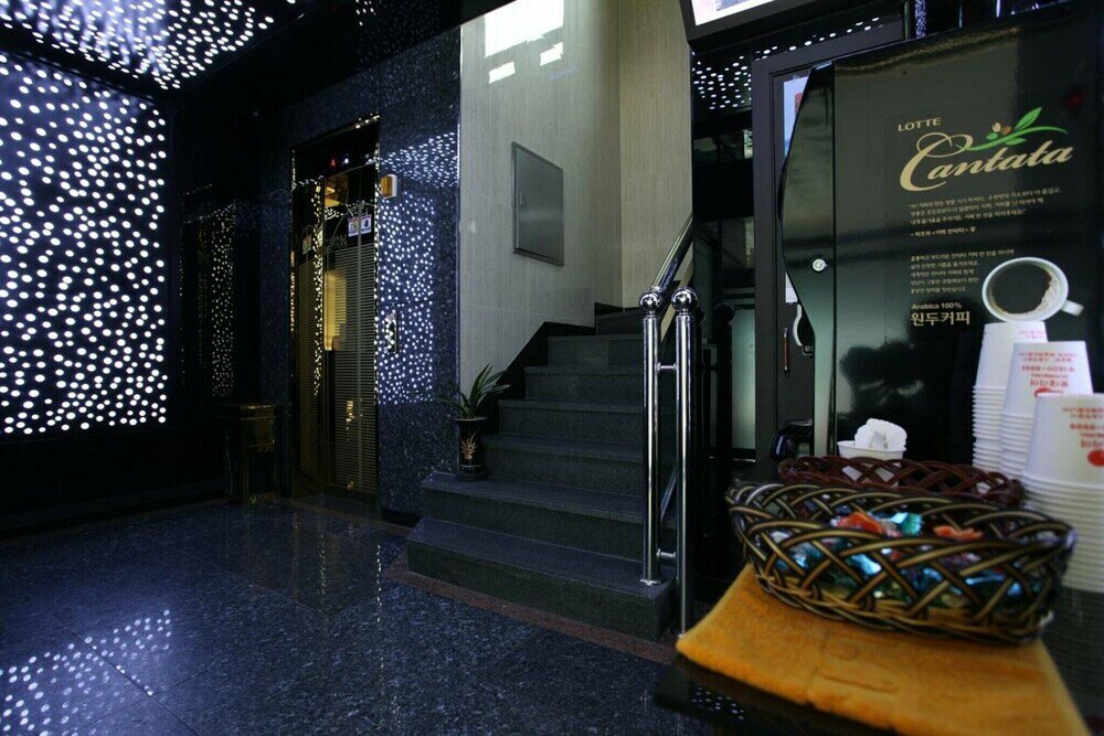 Bulgwang Forestar Hotel