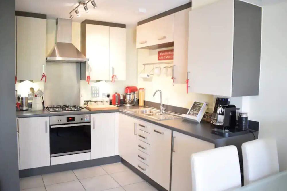 Lovely 2BD Flat With Balcony - Finsbury Park