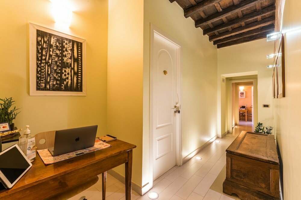 TrinitaDeiMonti Guest House