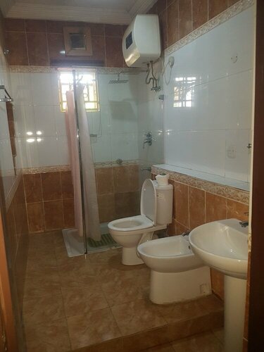 Zeina Suites Abuja, Забронировать Отель Отели Абуджа 3 звезды, рядом с IBB Golf Club, 3*