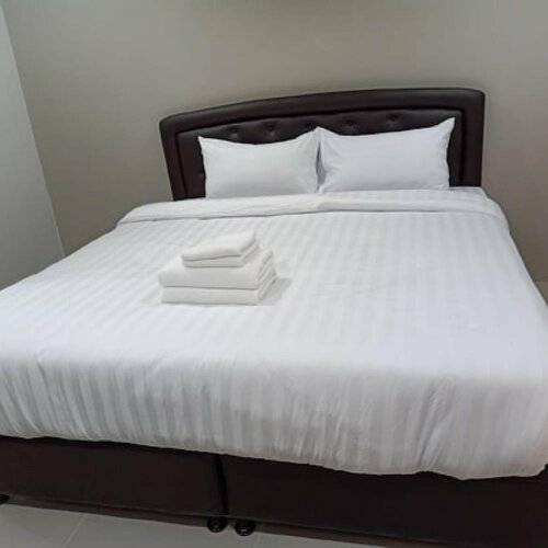 V2 hotel, Забронировать Отель Нанг-Ронг Buriram Province