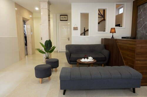Dalat Blanc Hotel & Apartment, Забронировать Отель Отели Да Тхань с парковкой, Парковка