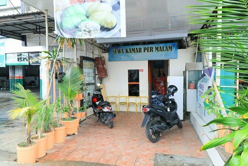 Techno Inn, Rezervați Bed and Breakfast Hoteluri în Sulawesi cu parcare, Parcare