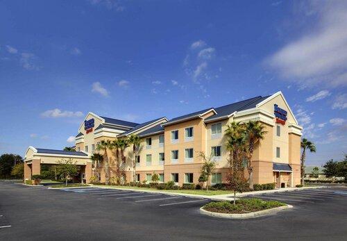 Fairfield Inn & Suites Sarasota Lakewood Ranch, Rezervasyon Otel The Meadows Sarasota Area